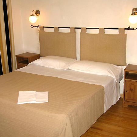 Guest House Locanda Gallo Floransa Oda fotoğraf