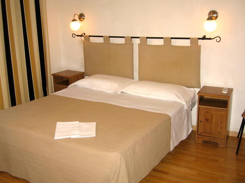 Guest House Locanda Gallo Floransa Oda fotoğraf