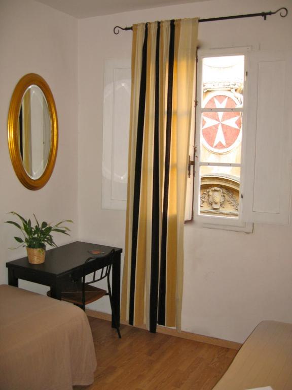 Guest House Locanda Gallo Floransa Oda fotoğraf